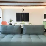 Canalchiaro 13 アパートホテル