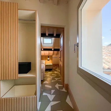 Canalchiaro 13 Appart hôtel Modène