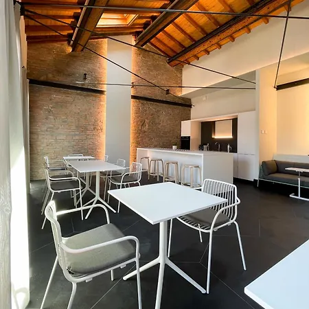 Aparthotel Canalchiaro 13 4*